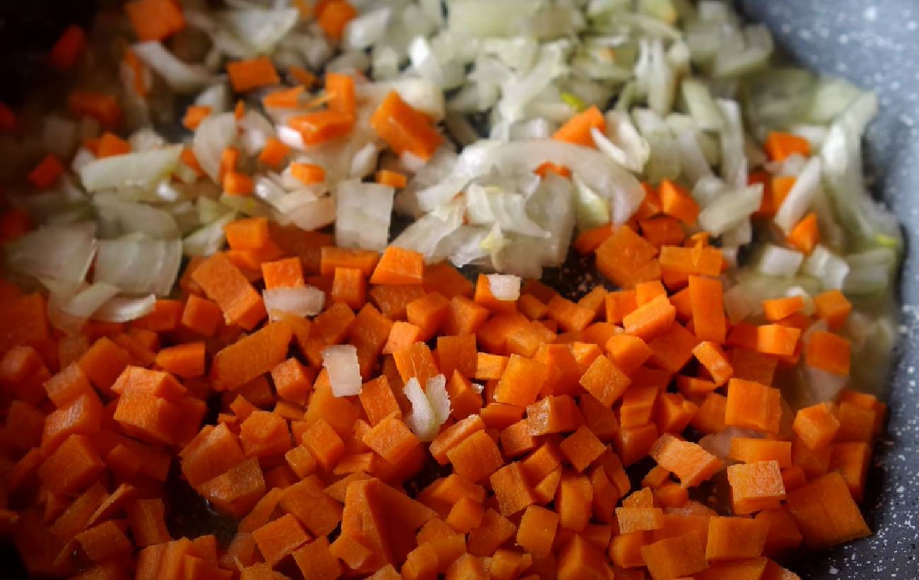 Гороховий суп з потрохами: рецепт ароматної української страви